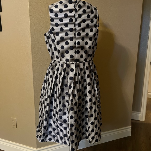 Tahari ASL midi cocktail dress in a shimmery silver with navy polka dots - Picture 6 of 6